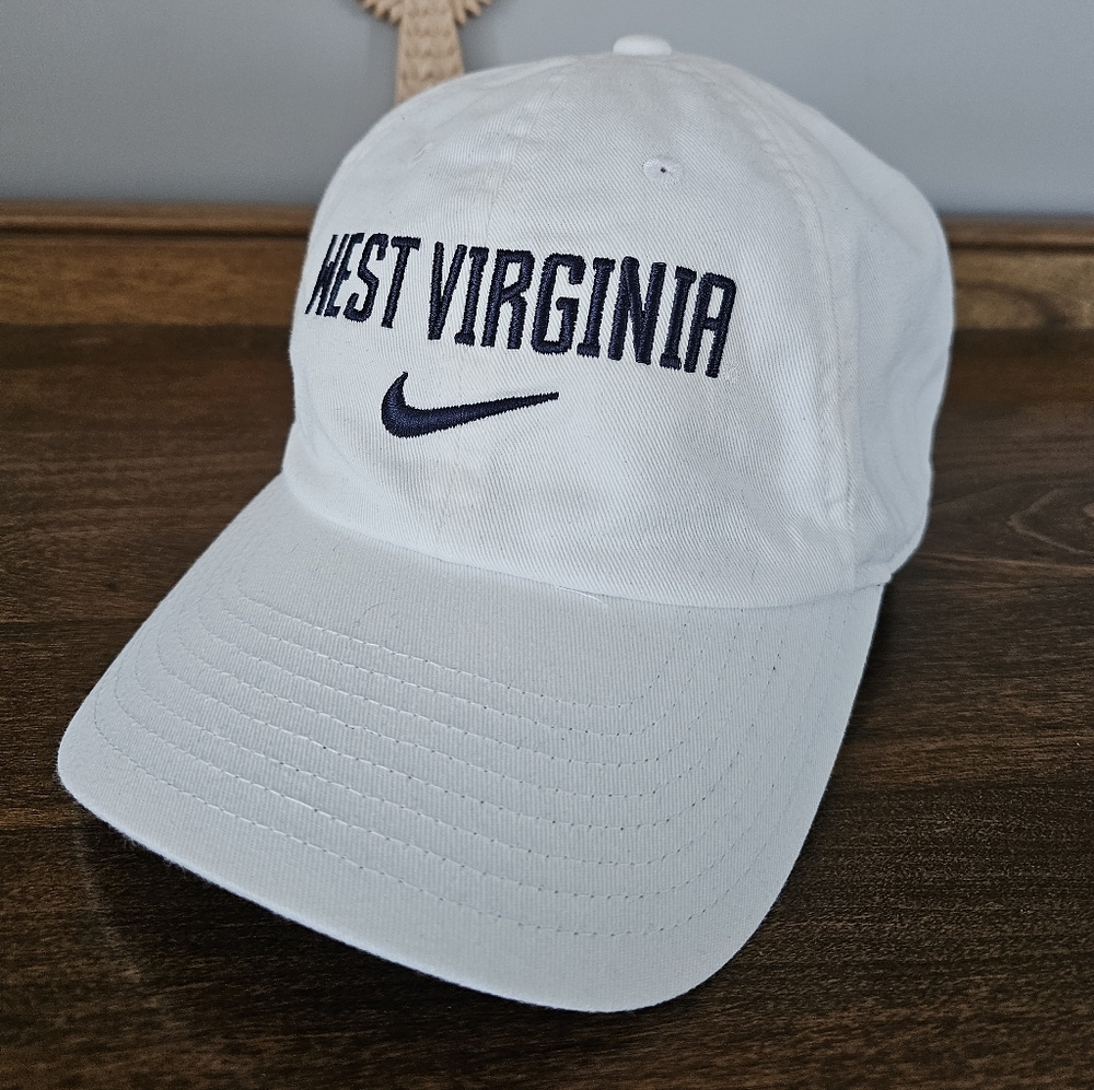 Nike On-Field West Virginia Mountaineers Adjustable Strapback Cap M/L